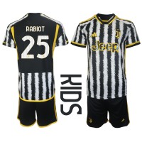 Fotballdrakt Barn Juventus Adrien Rabiot #25 Hjemmedraktsett 2023-24 Kortermet (+ Korte bukser)